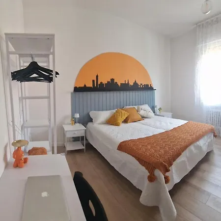 B-rooms بولونيا