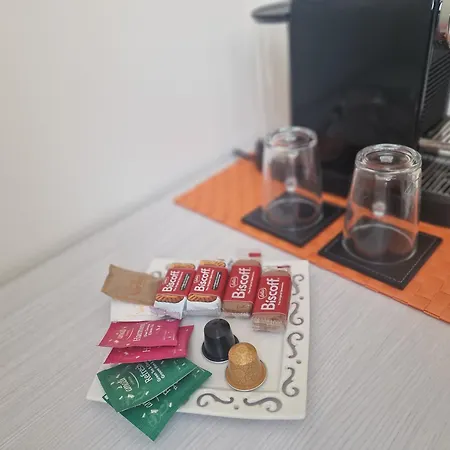 B-rooms Πανσιόν 3*